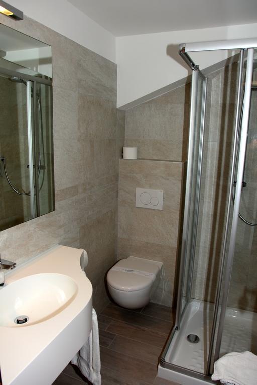 Garni Bellavista 호텔 칼세라니카알라고 객실 사진