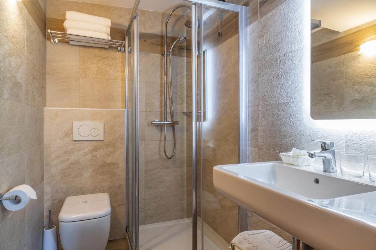 Garni Bellavista 호텔 칼세라니카알라고 외부 사진